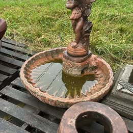 Three-piece fountain of boy